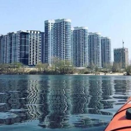 Жк Заречный Метро Славутич Kiev Buitenkant foto